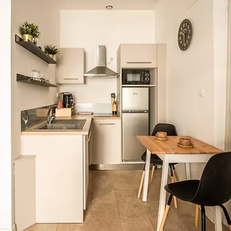 Apartment Studio Narbonne *